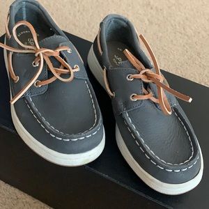 Boys size 1.5 gray sperrys cup ll boat